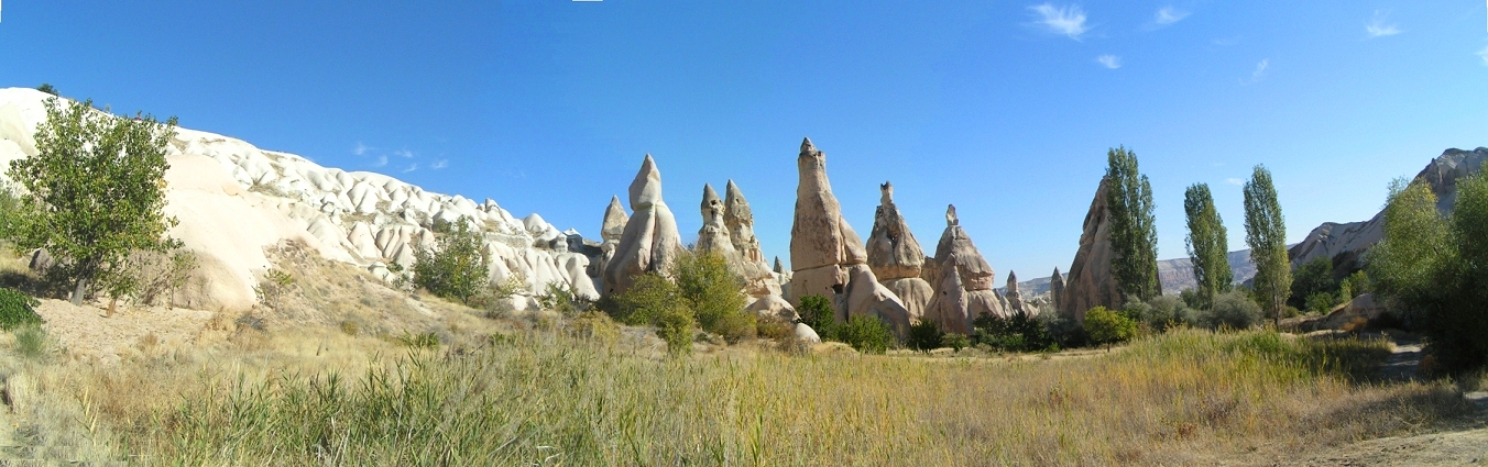 U Göreme, směrem na Ucisar