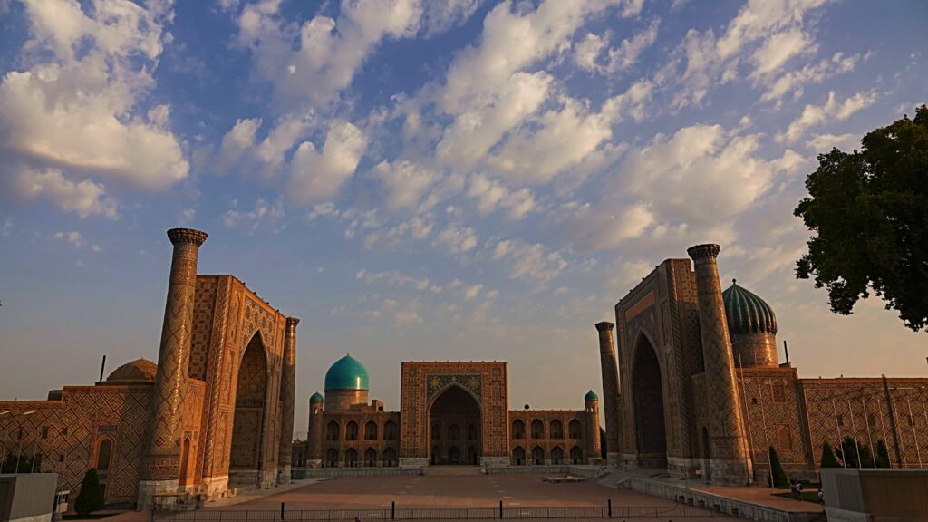 Samarkand, Registan